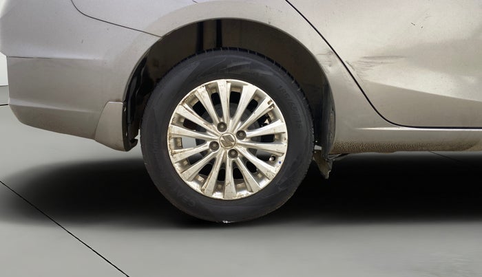 2016 Maruti Ciaz ZXI, Petrol, Manual, 50,963 km, Right Rear Wheel