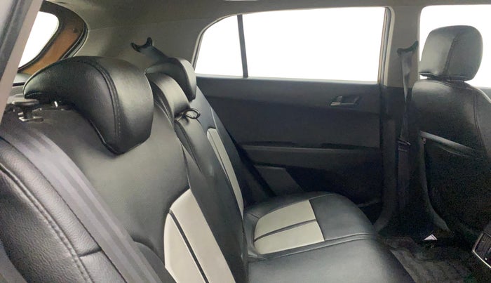 2017 Hyundai Creta S PLUS 1.4 DIESEL, Diesel, Manual, 1,17,398 km, Right Side Rear Door Cabin