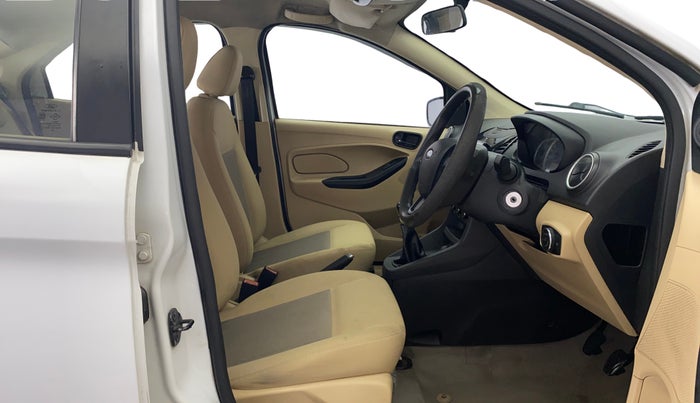 2018 Ford Figo Aspire TREND 1.5 DIESEL, Diesel, Manual, 1,36,889 km, Right Side Front Door Cabin