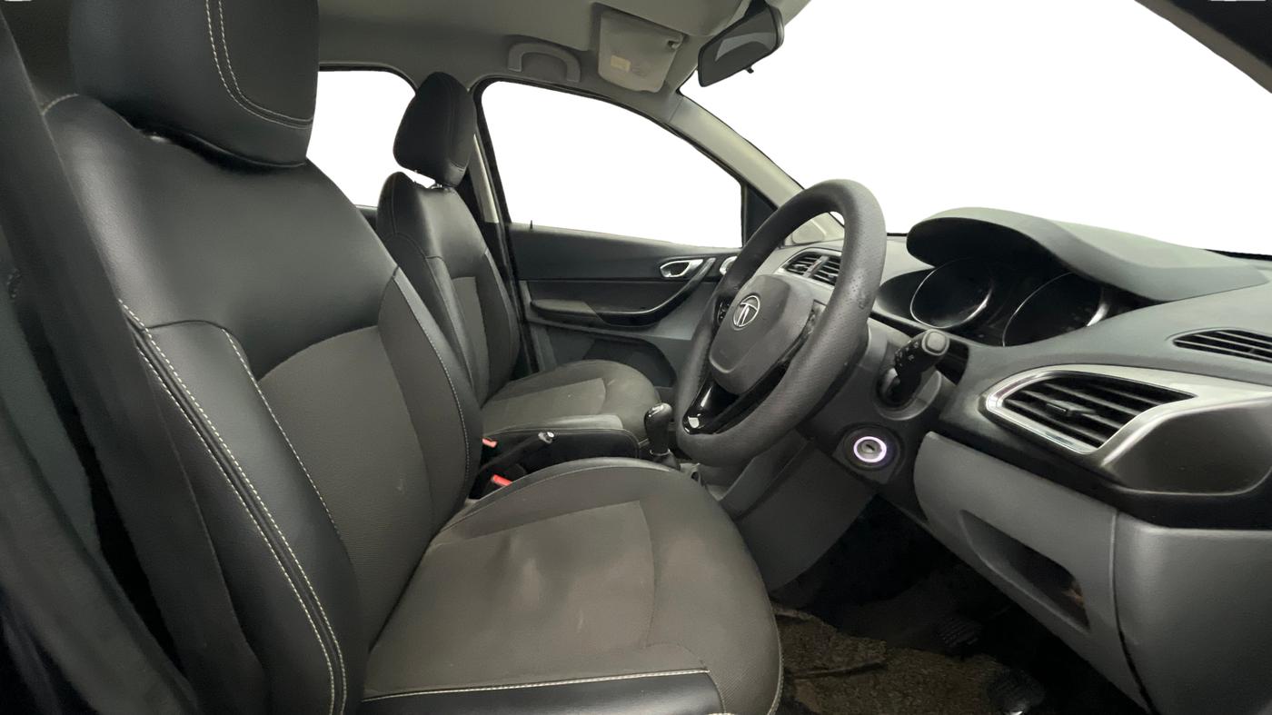 2019 Tata TIGOR XZ PLUS PETROL, Petrol, Manual, 1,05,743 km, Right Side Front Door Cabin