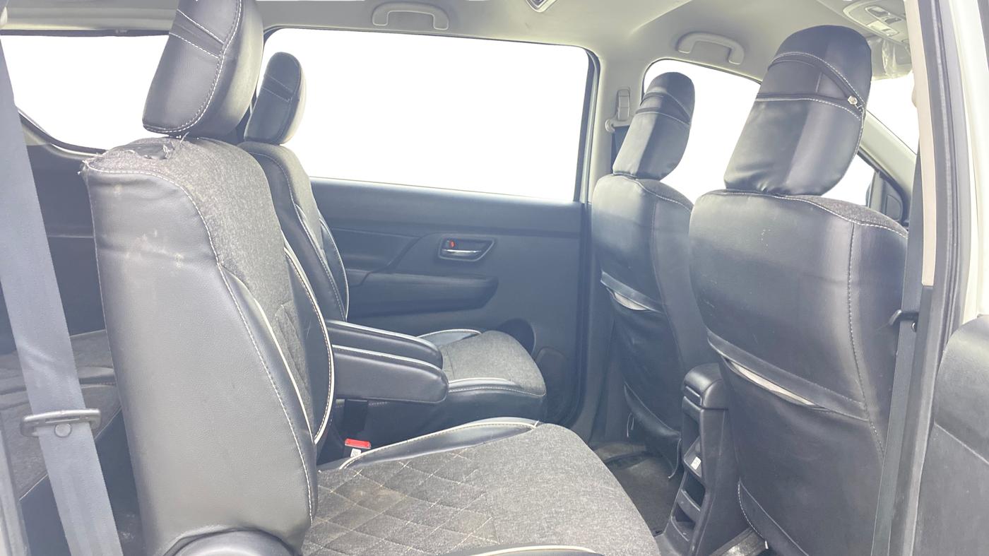 2019 Maruti XL6 ZETA MT, Petrol, Manual, 89,655 km, Right Side Rear Door Cabin