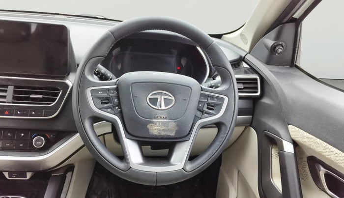 2023 Tata Safari XZA PLUS O 6STR, Diesel, Automatic, 33,899 km, Steering Wheel Close Up