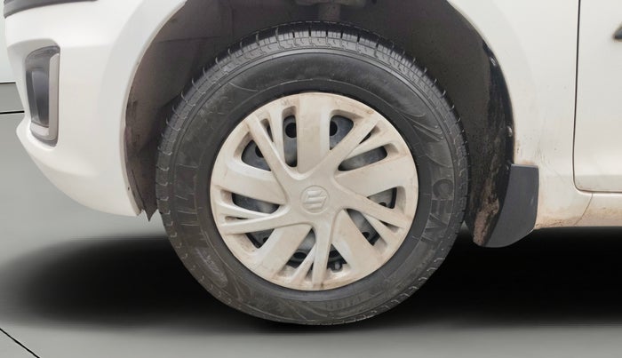 2015 Maruti Swift VXI, Petrol, Manual, 48,924 km, Left Front Wheel
