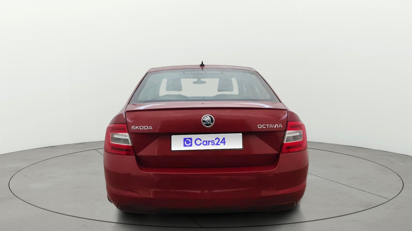 2017 Skoda Octavia STYLE PLUS AT 1.8 TSI, Petrol, Automatic, 1,00,780 km, Back/Rear