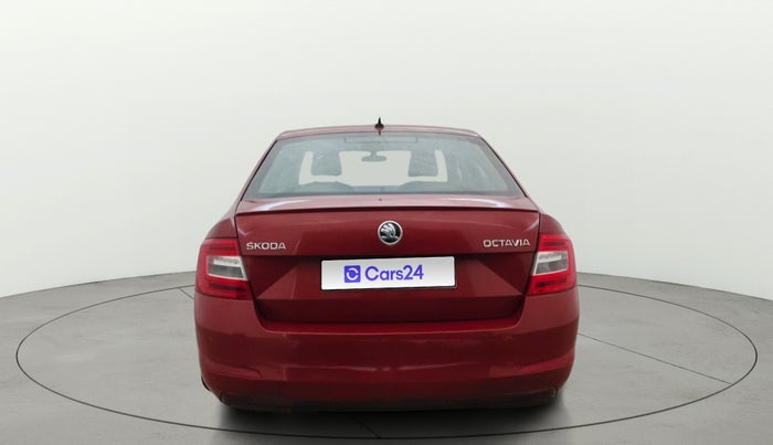 2017 Skoda Octavia STYLE PLUS AT 1.8 TSI, Petrol, Automatic, 1,00,780 km, Back/Rear