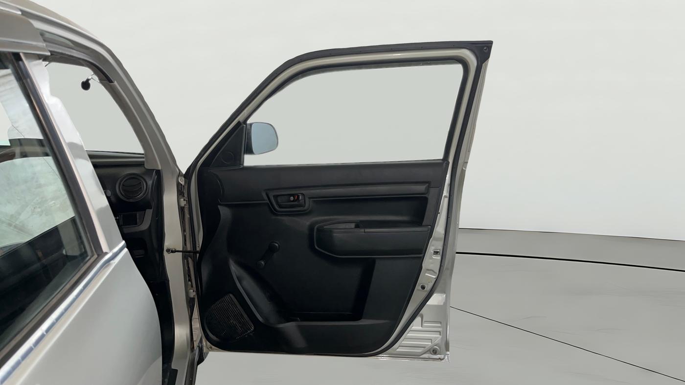 2021 Maruti S PRESSO LXI CNG, CNG, Manual, 91,944 km, RHS Front Door