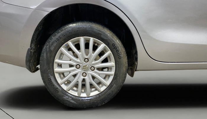 2023 Maruti Dzire ZXI CNG, CNG, Manual, 68,423 km, Right Rear Wheel