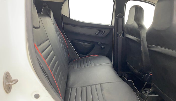 2017 Renault Kwid 1.0 RXT 02 Anniversary Edition, Petrol, Manual, 37,810 km, Right Side Rear Door Cabin