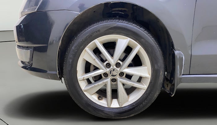 2018 Skoda Rapid STYLE 1.6 MPI AT, Petrol, Automatic, 74,971 km, Left Front Wheel