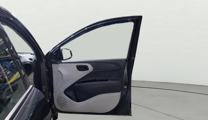 2022 Hyundai GRAND I10 NIOS ERA 1.2 KAPPA VTVT, Petrol, Manual, 2,479 km, RHS Front Door