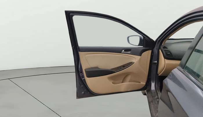2016 Hyundai Verna 1.6 VTVT S AT, Petrol, Automatic, 80,249 km, LHS Front Door
