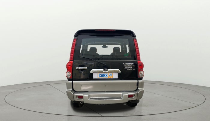 2013 Mahindra Scorpio VLX 2WD AIRBAG, Diesel, Manual, 1,44,881 km, Back/Rear