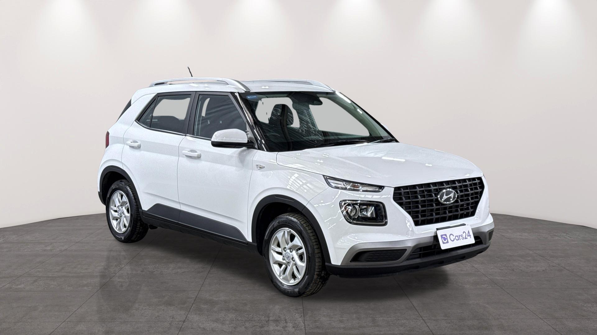 Hyundai Venue image
