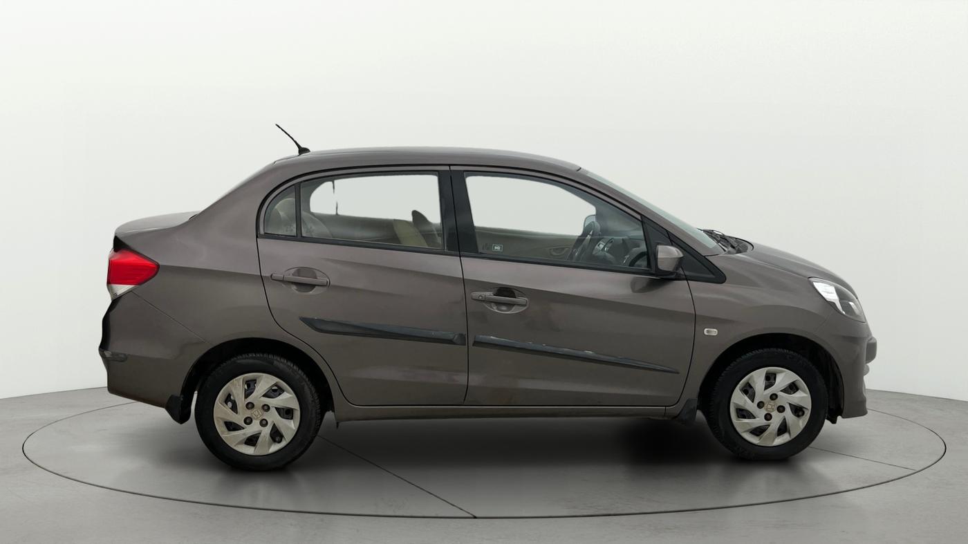 2013 Honda Amaze 1.5L I-DTEC S, Diesel, Manual, 86,125 km, Right Side View