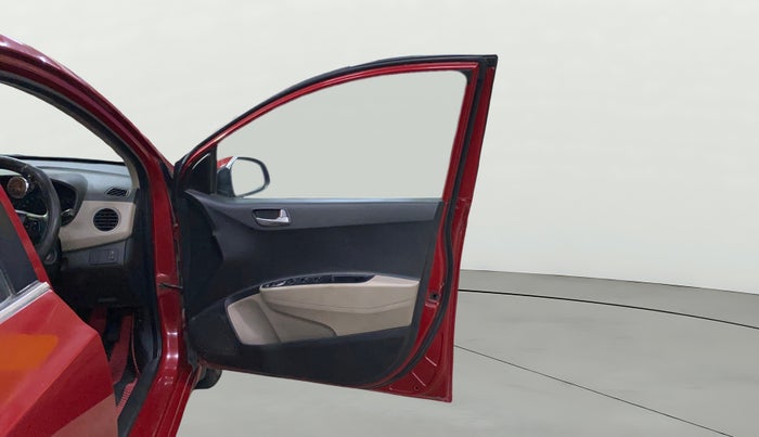 2014 Hyundai Xcent S 1.2, Petrol, Manual, 1,06,542 km, RHS Front Door