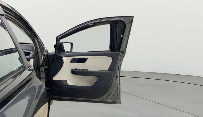 2023 Tata ALTROZ XM PLUS SUNROOF, Petrol, Manual, 19,692 km, RHS Front Door