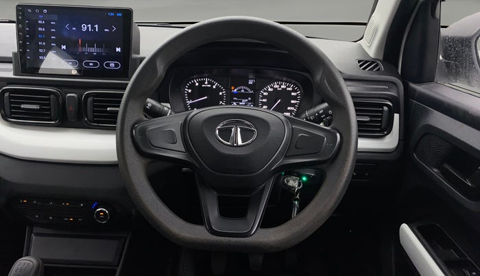 2023 Tata PUNCH PURE MT, Petrol, Manual, 17,525 km, Steering Wheel Close Up