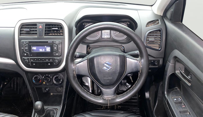 2021 Maruti Vitara Brezza LXI, Petrol, Manual, 26,190 km, Steering Wheel Close Up