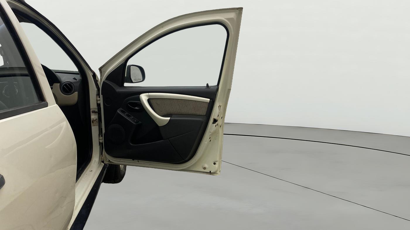 2013 Renault Duster 85 PS RXL DIESEL, Diesel, Manual, 1,49,779 km, RHS Front Door
