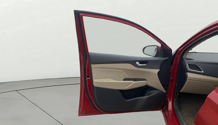 2017 Hyundai Verna 1.6 VTVT SX, Petrol, Manual, 71,946 km, LHS Front Door