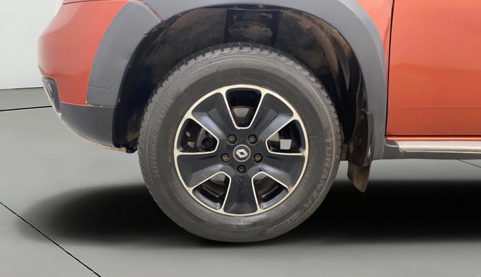 2017 Renault Duster 110 PS RXZ 4X2 AMT DIESEL, Diesel, Automatic, 1,41,803 km, Left Front Wheel