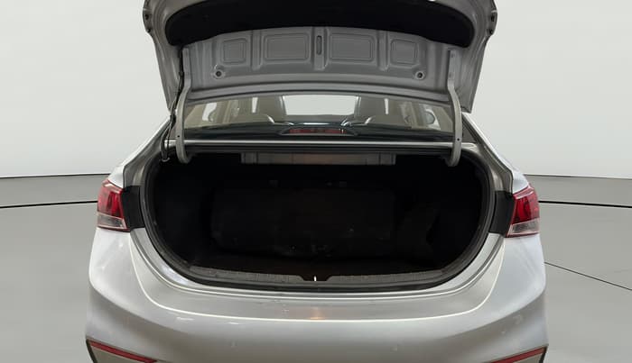 2019 Hyundai Verna 1.6 VTVT SX, CNG, Manual, 75,188 km, Boot Open Zoomed View