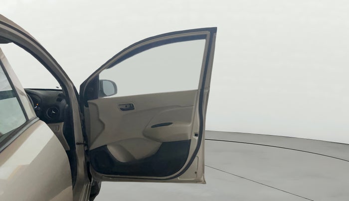 2019 Hyundai NEW SANTRO ERA, CNG, Manual, 60,023 km, RHS Front Door