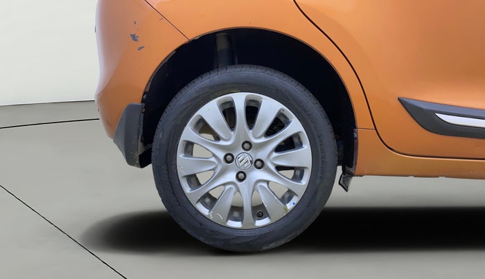 2017 Maruti Baleno ALPHA DIESEL 1.3, Diesel, Manual, 1,26,984 km, Right Rear Wheel