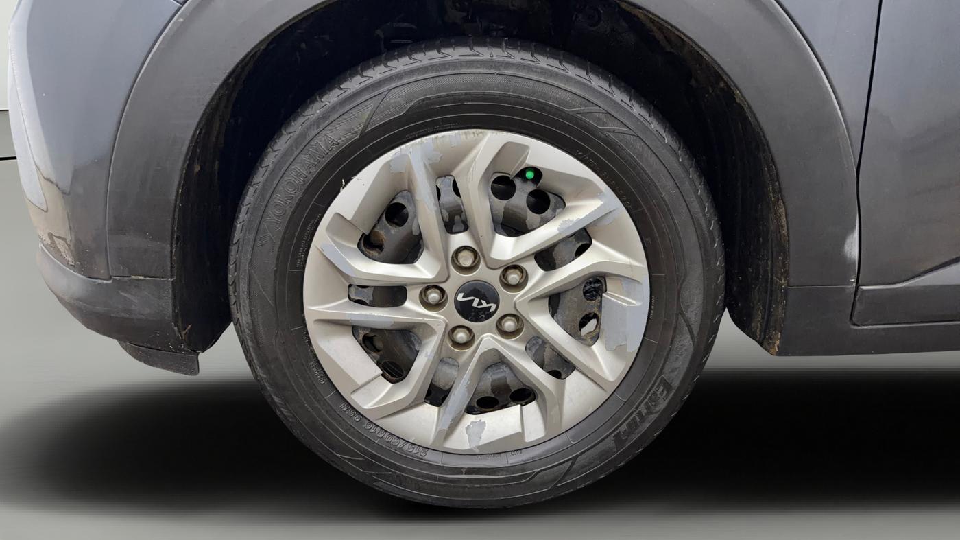 2023 KIA CARENS PRESTIGE 1.5 DIESEL IMT 7 STR, Diesel, Manual, 84,462 km, Left Front Wheel