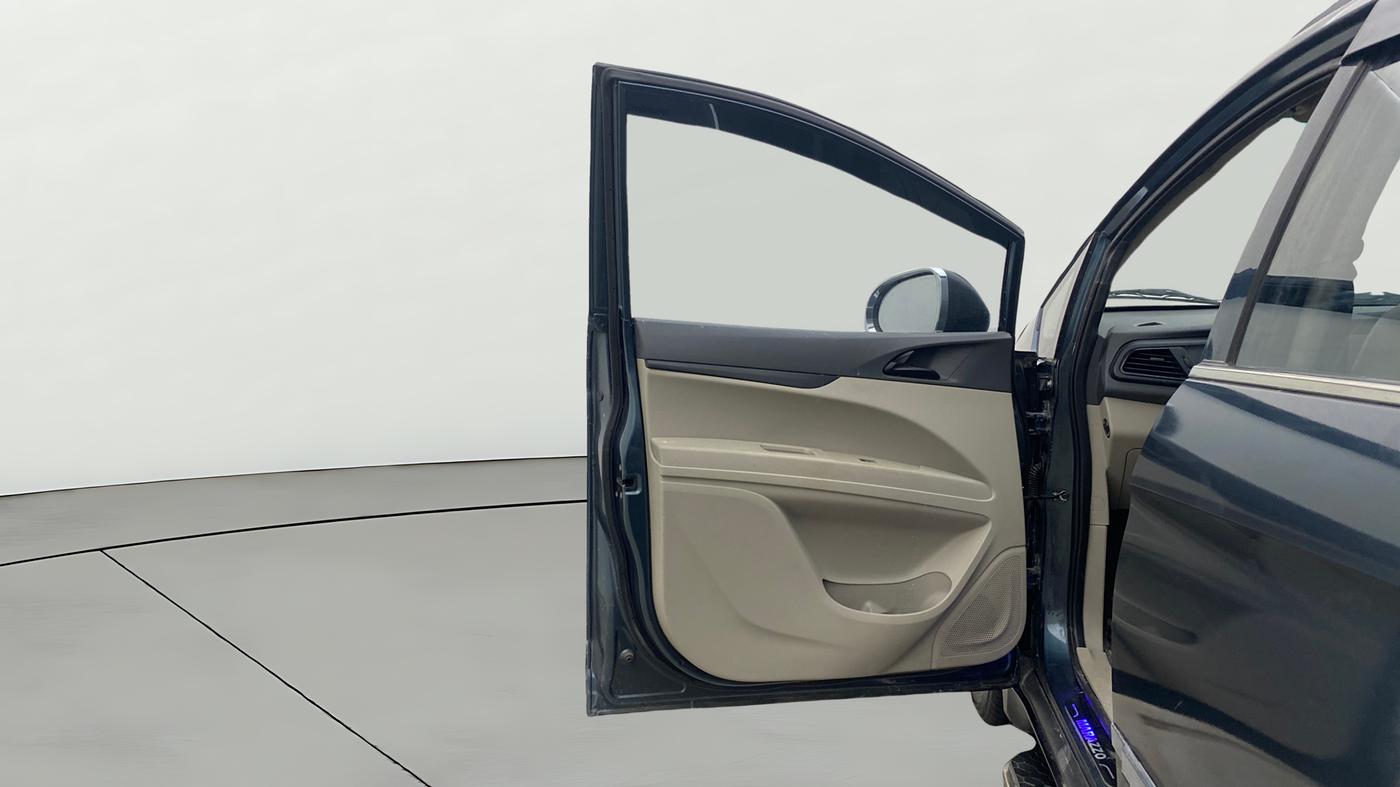 2019 Mahindra MARAZZO M2 8 STR, Diesel, Manual, 1,15,714 km, LHS Front Door