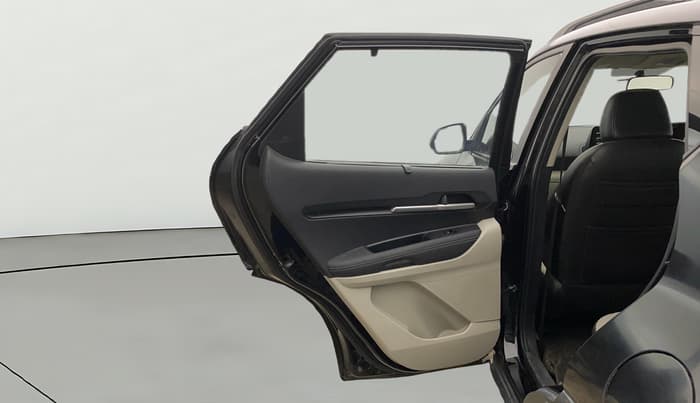 2022 KIA SONET HTX 1.0 IMT, Petrol, Manual, 33,346 km, LHS Rear Door