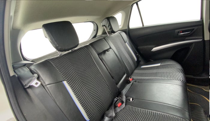 2018 Maruti S Cross ZETA 1.3, Diesel, Manual, 1,13,001 km, Right Side Rear Door Cabin