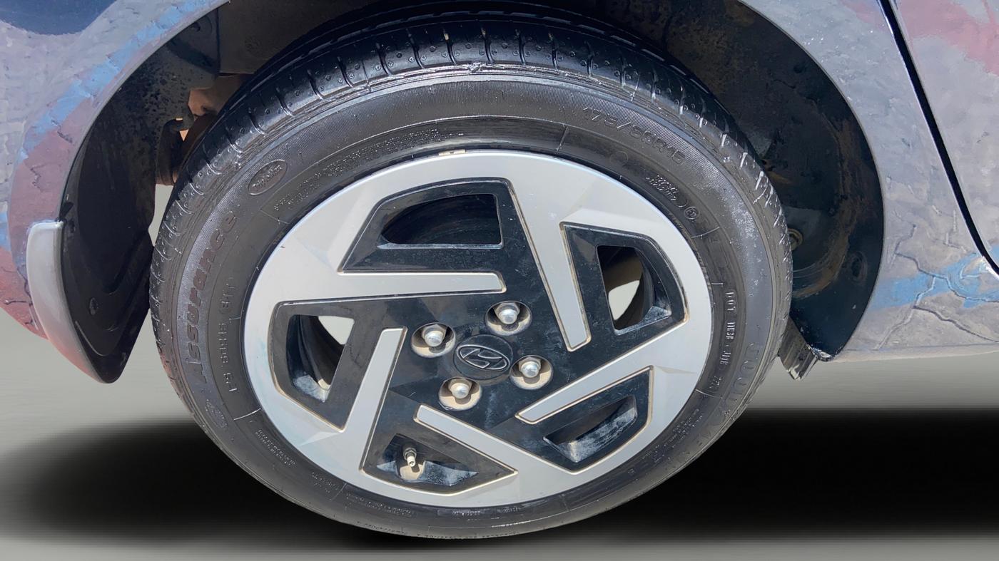 2024 Hyundai GRAND I10 NIOS SPORTZ AMT 1.2 KAPPA VTVT, Petrol, Automatic, 10,776 km, Right Rear Wheel