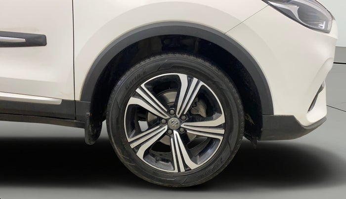 2022 MG ASTOR SHARP 1.5 MT, Petrol, Manual, 67,916 km, Right Front Wheel