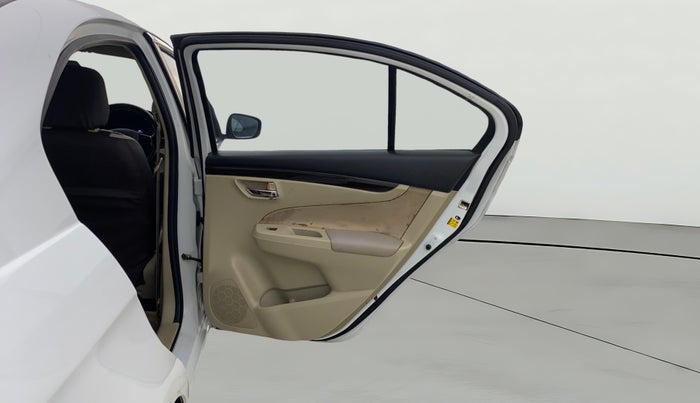 2017 Maruti Ciaz VXI+, Petrol, Manual, 1,09,244 km, RHS Rear Door