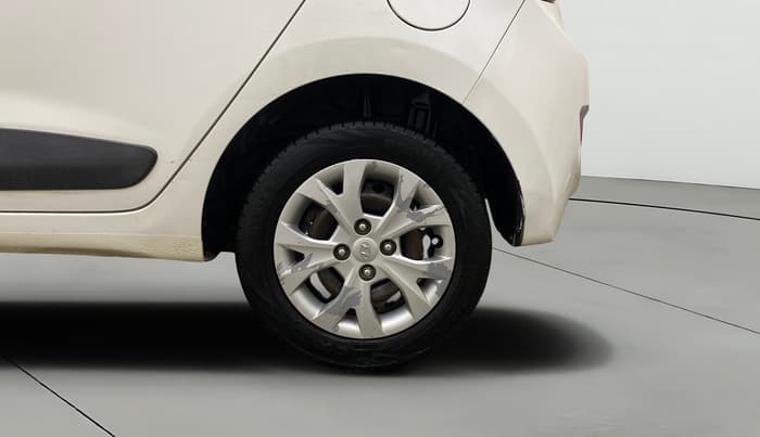 2016 Hyundai Grand i10 SPORTZ 1.1 CRDI, Diesel, Manual, 87,824 km, Left Rear Wheel