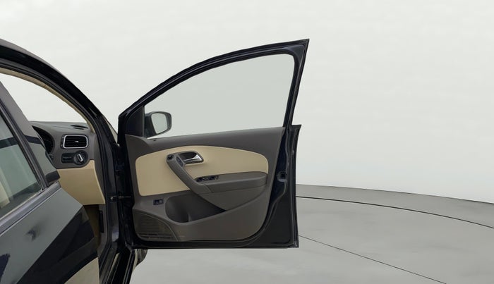 2013 Volkswagen Vento HIGHLINE 1.6 MPI, Petrol, Manual, 18,870 km, RHS Front Door