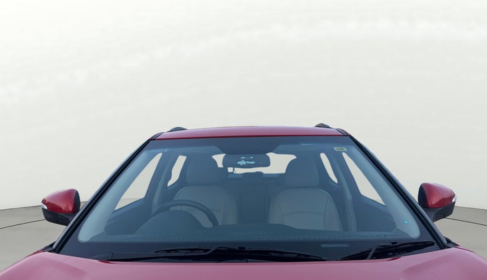 2024 Mahindra XUV300 W8 (O) 1.2 PETROL AMT, Petrol, Automatic, 20,797 km, Front Windshield