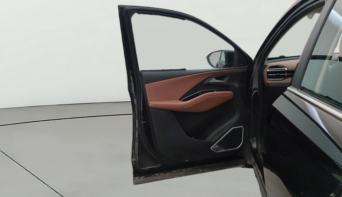 2023 MG HECTOR PLUS SHARP PRO 1.5 TURBO MT 6 STR, Petrol, Manual, 58,887 km, LHS Front Door