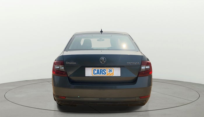 2018 Skoda Octavia 2.0 TDI L&K AT, Diesel, Automatic, 1,47,825 km, Back/Rear