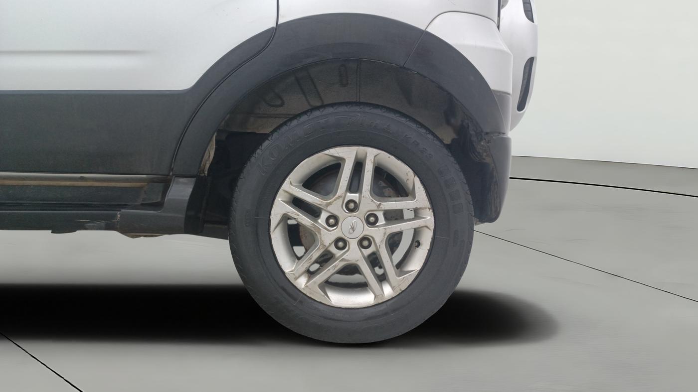 2016 Mahindra NUVOSPORT N8, Diesel, Manual, 1,00,561 km, Left Rear Wheel