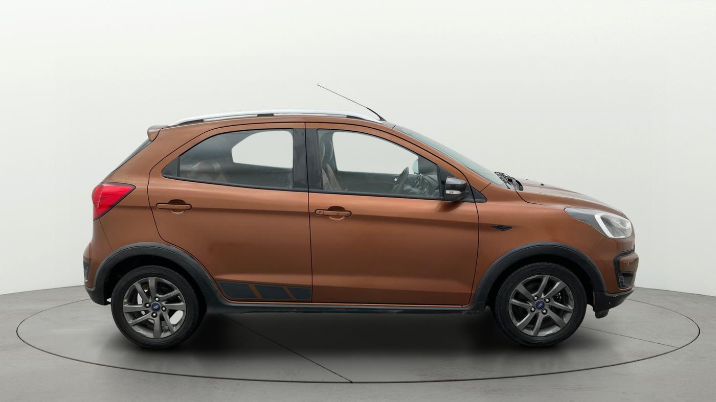 2018 Ford FREESTYLE TITANIUM 1.5 DIESEL, Diesel, Manual, 88,409 km, Right Side View