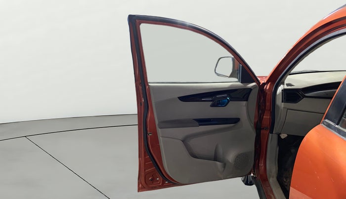 2017 Mahindra Kuv100 K6 6 STR, Petrol, Manual, 27,723 km, LHS Front Door