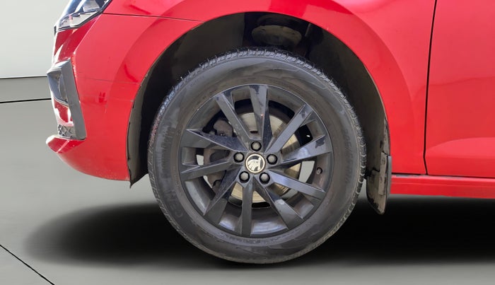 2023 Skoda SLAVIA AMBITION 1.0L TSI MT, Petrol, Manual, 21,654 km, Left Front Wheel