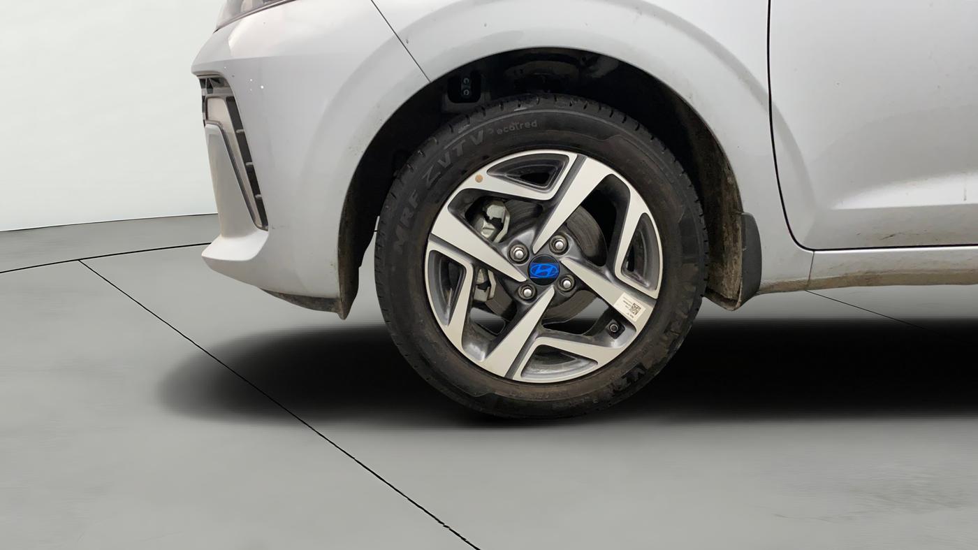 2024 Hyundai AURA SX 1.2, Petrol, Manual, 4,007 km, Left Front Wheel