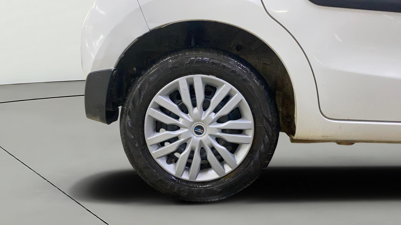 2018 Maruti Celerio ZXI, Petrol, Manual, 38,675 km, Right Rear Wheel