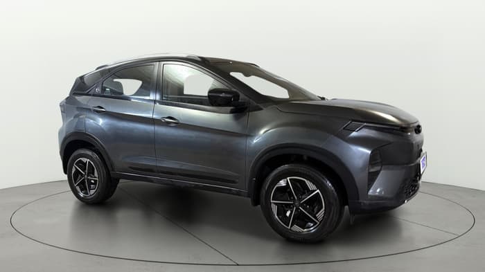 2024 Tata NEXON FEARLESS + DCA DUAL TONE 1.2 PETROL, Petrol, Automatic, 32,175 km, Right Front Diagonal