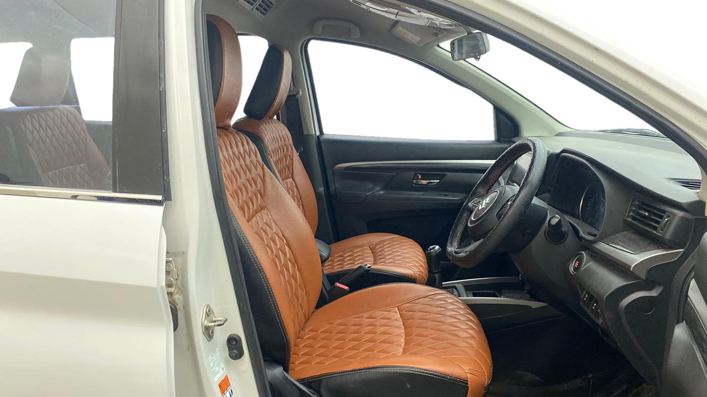 2022 Maruti XL6 ZETA MT, Petrol, Manual, 1,05,437 km, Right Side Front Door Cabin