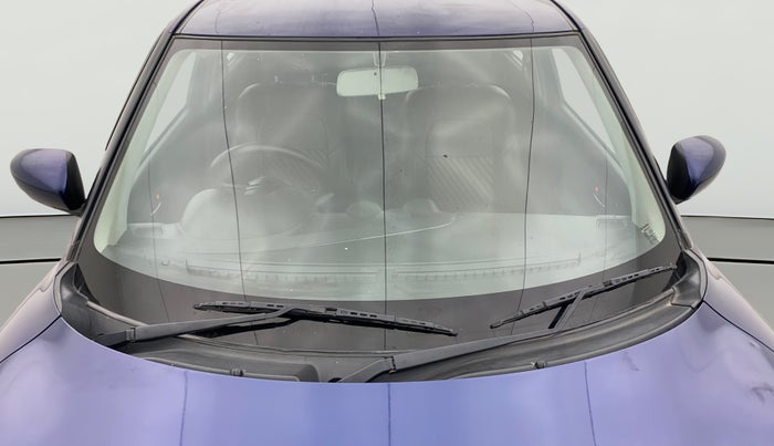 2022 Maruti Swift ZXI AMT, Petrol, Automatic, 29,190 km, Front Windshield