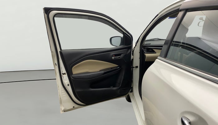 2023 Toyota Glanza G, CNG, Manual, 33,695 km, LHS Front Door